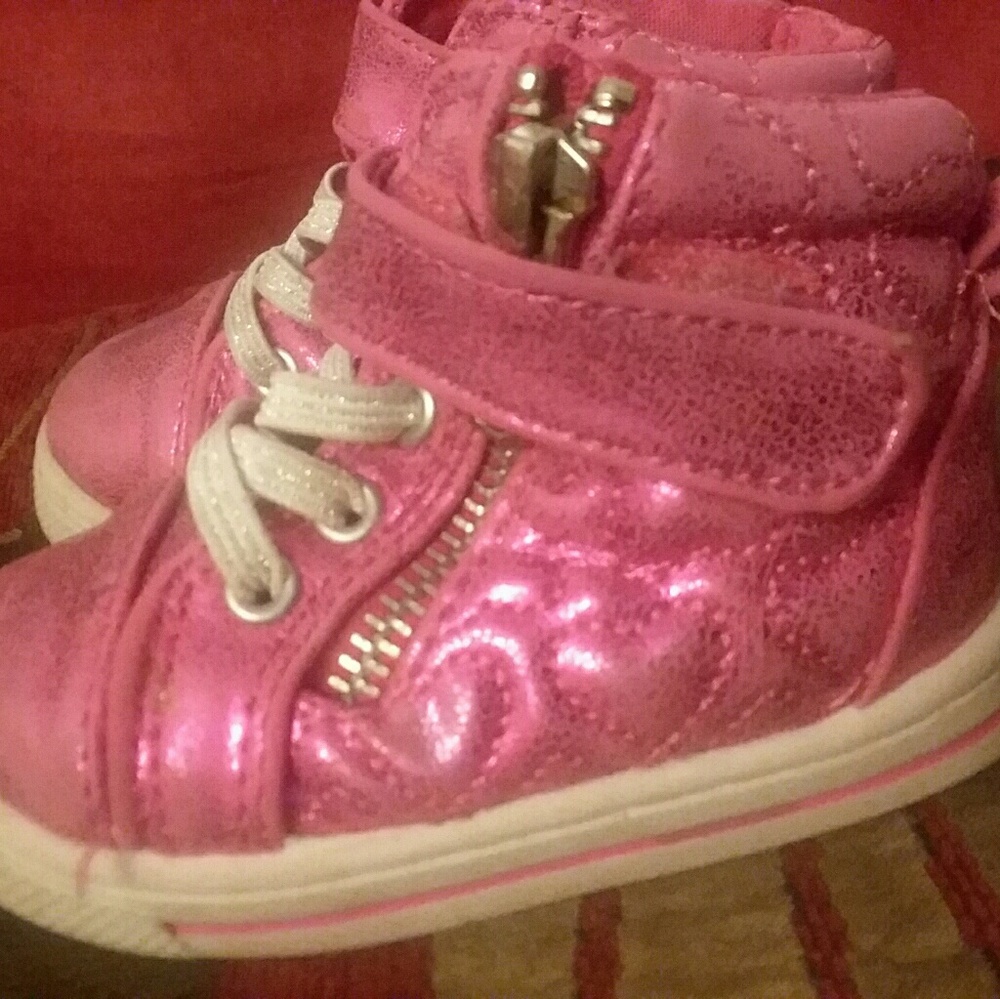 Toddler girls pink high tops size 4!:)